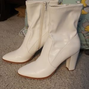 Dolce Vita White Low Boots 7.5